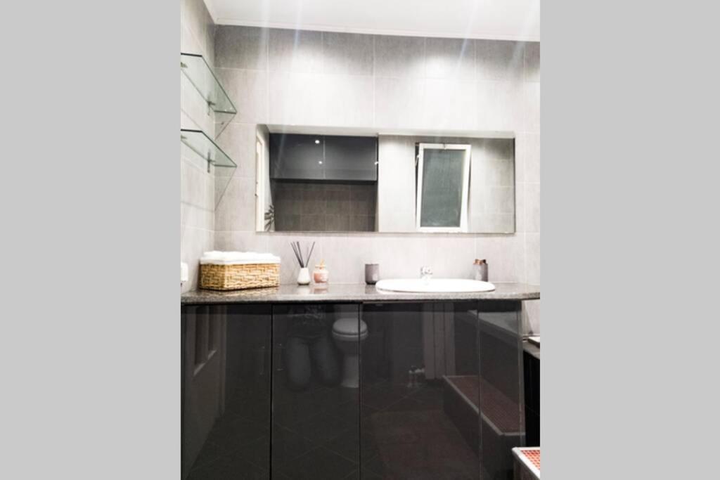 Appartamento 1, Kotzia Str. & Poseidonos Avenue, Alimos Atene